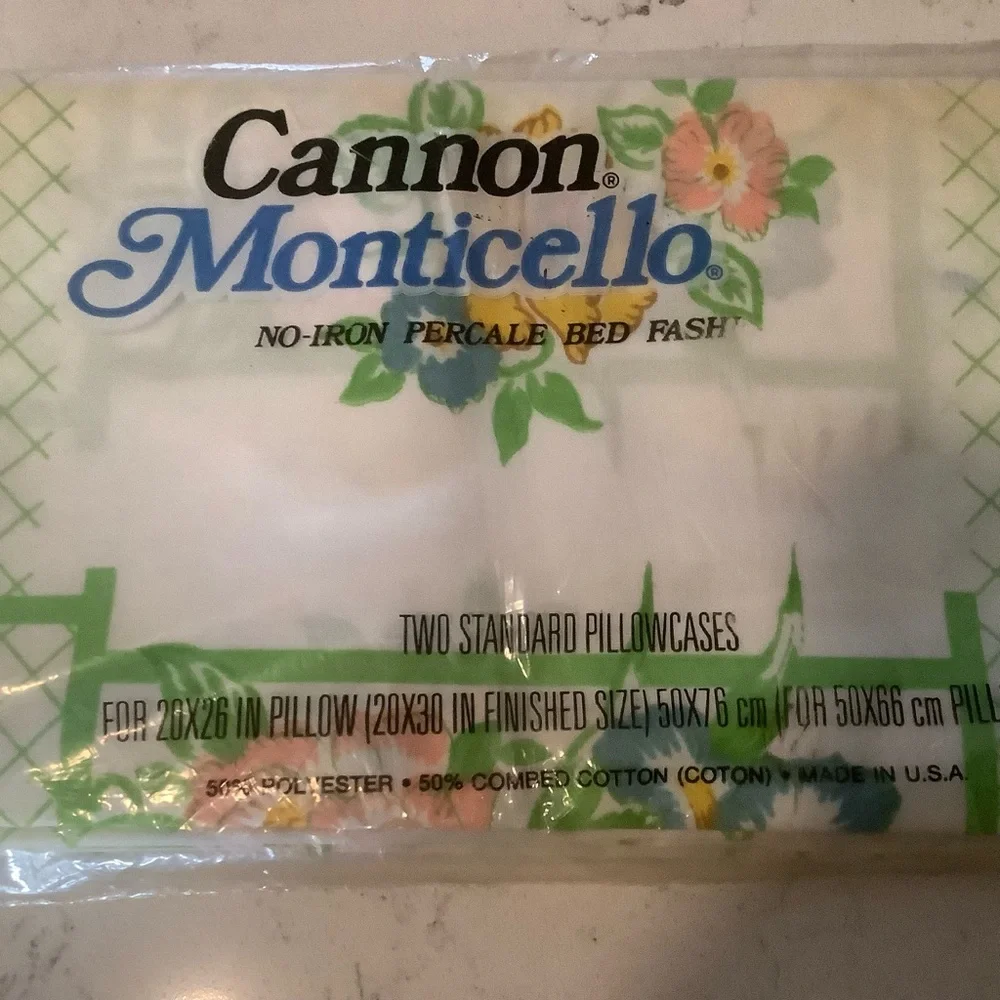 Vintage Cannon Monticello percale floral blossom 2 standard pillowcases